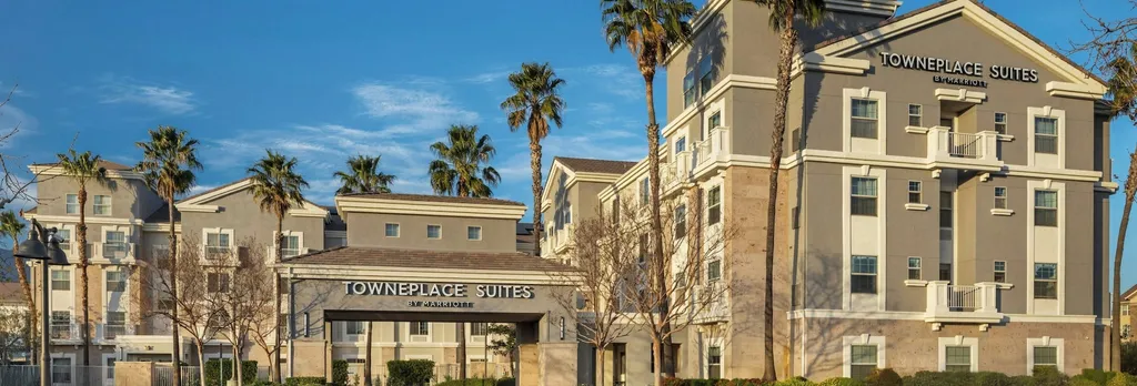 Hotel photo 1 of 38