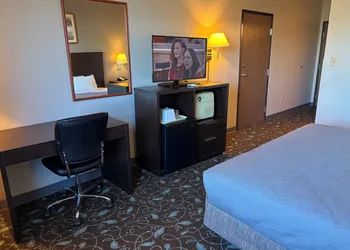 Quality Inn & Suites Pinedale hotel thumbnail 5