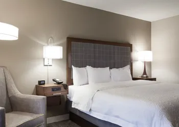 Hampton Inn & Suites Dallas-DFW Airport North-Grapevine hotel thumbnail 8
