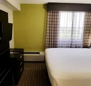 Holiday Inn Express & Suites Miami - Hialeah by IHG hotel detail image 3
