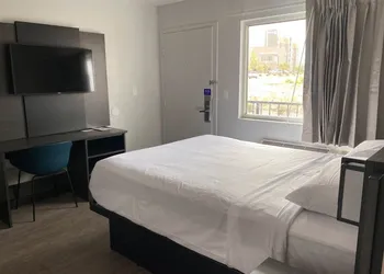 Motel 6 Albuquerque, NM - Midtown hotel thumbnail 6