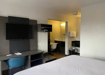 Motel 6 Albuquerque, NM - Midtown hotel thumbnail 7