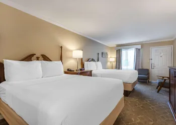 Best Western Plus Santee Inn hotel thumbnail 5