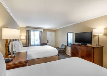 Best Western Plus Santee Inn hotel thumbnail 6