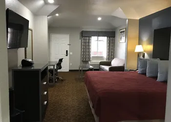 Camelot Inn & Suites Veterans Memorial NW Houston hotel thumbnail 4