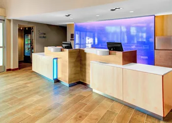 Fairfield Inn & Suites by Marriott Cape Cod Hyannis hotel thumbnail 2