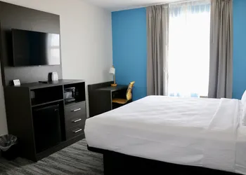 Quality Inn & Suites Buda hotel thumbnail 6