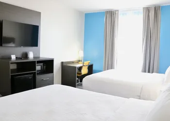 Quality Inn & Suites Buda hotel thumbnail 8