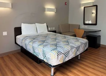 Motel 6 Weslaco, TX hotel thumbnail 8