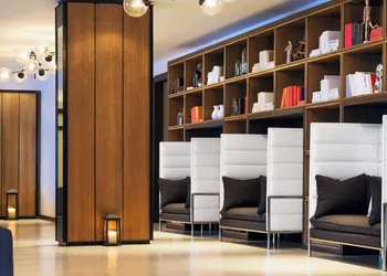 Le Meridien Atlanta Perimeter by Marriott hotel thumbnail 5