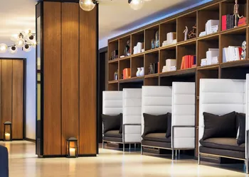 Le Meridien Atlanta Perimeter by Marriott hotel thumbnail 5