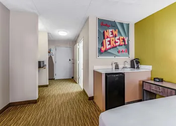 SureStay Plus Hotel by Best Western McGuire AFB Jackson hotel thumbnail 7