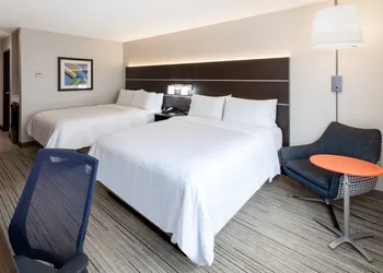 Holiday Inn Express Hotel & Suites Downtown Minneapolis by IHG hotel thumbnail 3