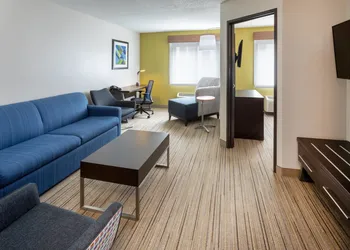 Holiday Inn Express Hotel & Suites Downtown Minneapolis by IHG hotel thumbnail 7