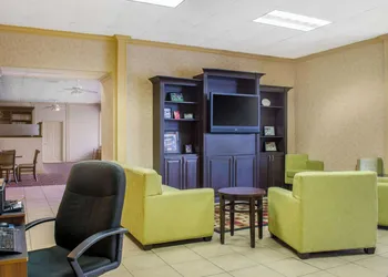 Quality Inn University Area hotel thumbnail 4