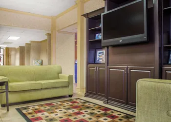 Quality Inn University Area hotel thumbnail 5