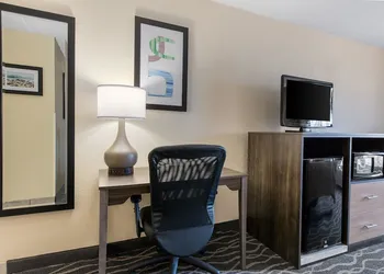 Quality Inn & Suites Lafayette I-65 hotel thumbnail 7
