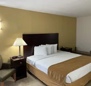 Rodeway Inn & Suites Fort Lauderdale Airport & Cruise Port hotel detail image 7