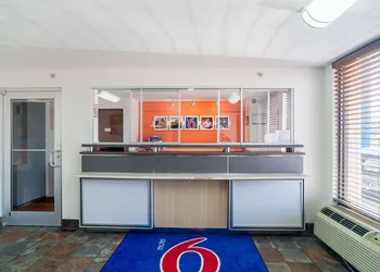 Motel 6 Oklahoma City, OK - South hotel thumbnail 3