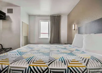 Motel 6 San Antonio, TX - Sea World North hotel thumbnail 8