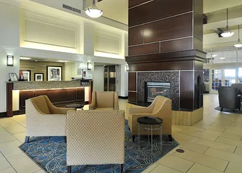 Hampton Inn & Suites by Hilton Calgary-Airport hotel thumbnail 6