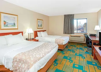 La Quinta Inn by Wyndham Milwaukee Airport / Oak Creek hotel thumbnail 6
