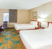 La Quinta Inn by Wyndham Milwaukee Airport / Oak Creek hotel detail image 3