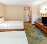 La Quinta Inn by Wyndham Milwaukee Airport / Oak Creek hotel detail image 4