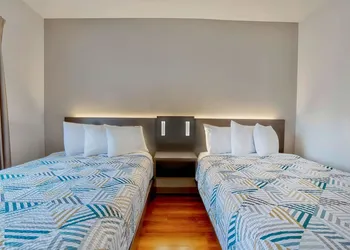 Motel 6 Denison, TX hotel thumbnail 8