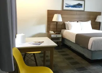 San Diego Downtown Lodge hotel thumbnail 7