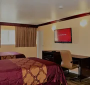 America's Deluxe Inn hotel detail image 4