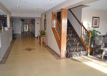 Sky Lodge Inn & Suites hotel thumbnail 4