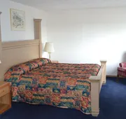 Sky Lodge Inn & Suites hotel detail image 5