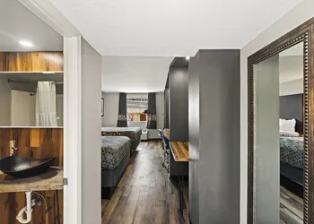 Scottish Inns Austin Downtown hotel thumbnail 7