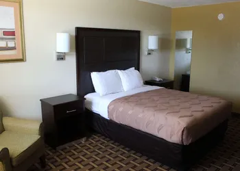 Quality Inn Conway - Greenbrier hotel thumbnail 8