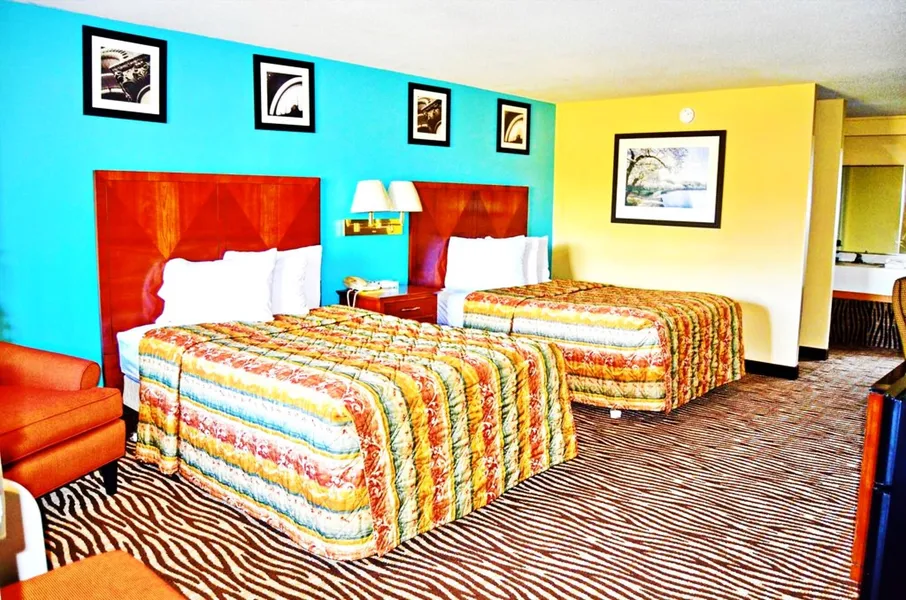 Flagship Inn And Suites hotel detail image 6