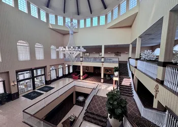 The Inn And Spa At East Wind hotel thumbnail 3