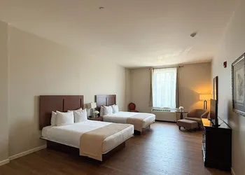 The Inn And Spa At East Wind hotel thumbnail 4