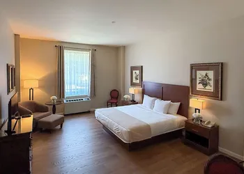 The Inn And Spa At East Wind hotel thumbnail 6