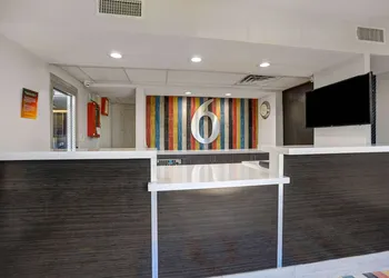 Motel 6 Amarillo, TX - Airport hotel thumbnail 2