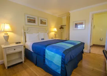 Continental Inn hotel thumbnail 7