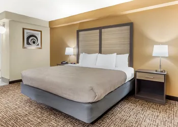 Quality Inn & Suites Spring Lake - Fayetteville near Fort Bragg hotel thumbnail 7