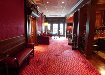 Pine Inn hotel thumbnail 3