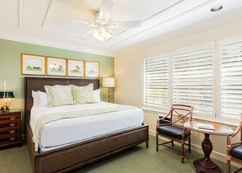 Pine Inn hotel thumbnail 5