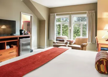 Long Beach Lodge Resort hotel thumbnail 3