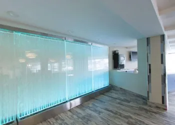 Aqua Blue Hotel hotel thumbnail 2