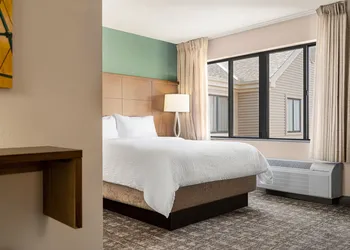 Staybridge Suites Oklahoma City-Quail Springs by IHG hotel thumbnail 7