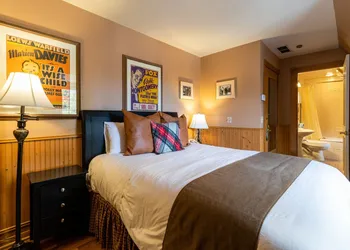 Saddleback Inn hotel thumbnail 7