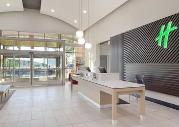 Holiday Inn Hotel & Suites PHOENIX AIRPORT by IHG hotel thumbnail 2