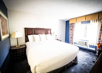 Manistee Inn & Marina hotel thumbnail 7